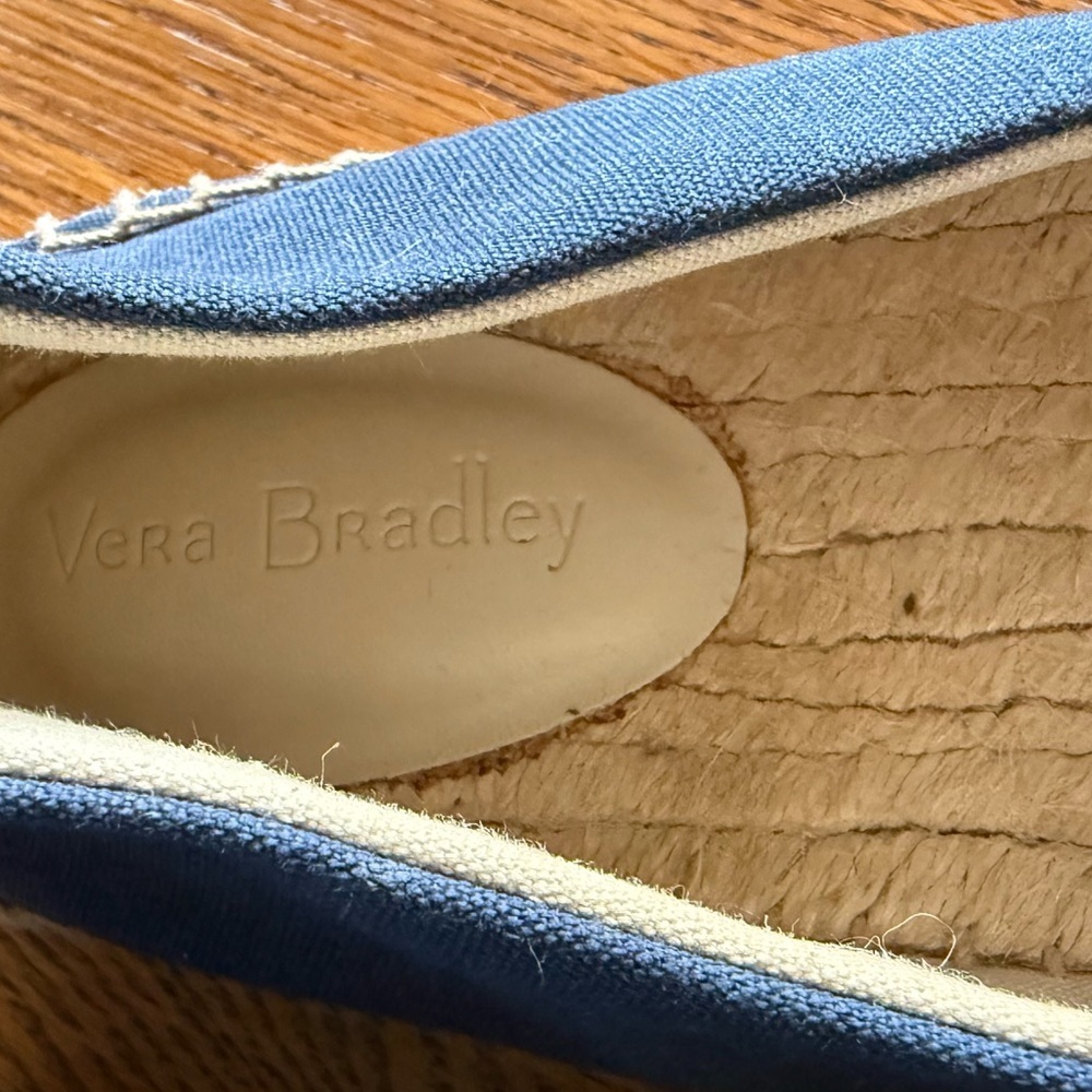 Vera Bradley Pineapple Espadrilles Navy Embroidered Slip On Flats Size 10 - Picture 5 of 6